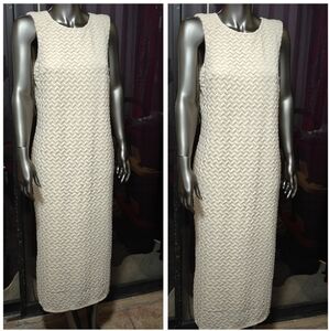Kathy Ireland Cream Sheath Dress Scoop Neck Sleeveless